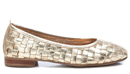 Zapatos Carmela 161662 piel dorado