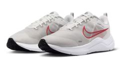 Sneakers Nike DD9293 nilon plateado